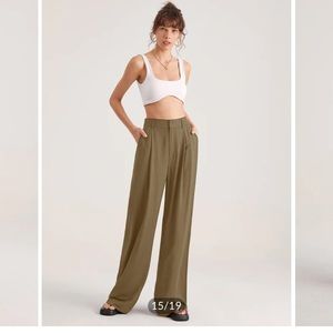 Oversized, high waisted Commense trousers